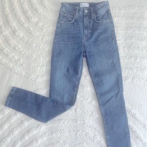 Zara • NEVER USED •